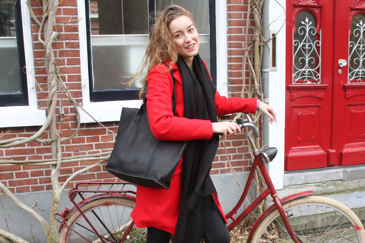 Mijn nieuwe zwarte Chabo bag die bij elke outfit past!